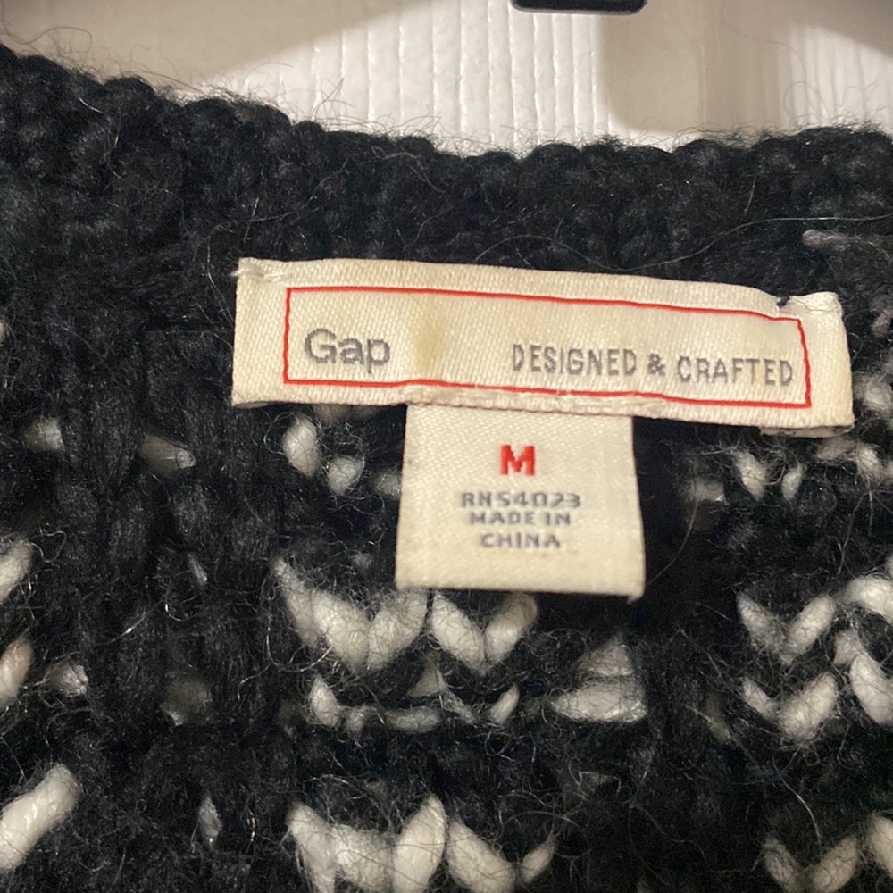 Gap Designed & Crafted Soft Knitted Sweater - Siz… - image 2